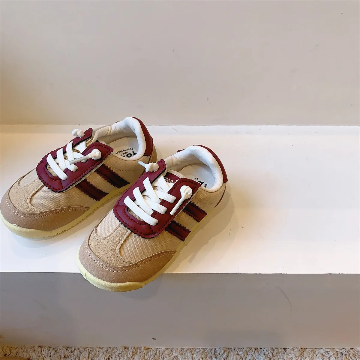 Kid Shoes For Girl And Boy Shoes EUR Size 22-35 Children Sneakers Walking Kids Shoes Blue Red Pink Color Customized Logo