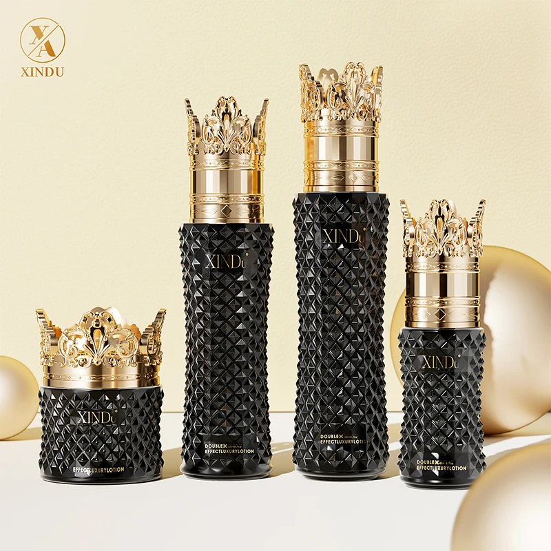 Wholesale Custom Logo Skincare Cosmetics Glass Bottles Containers Glass Jar With Lid Glass Bottles Face Cream Jars Set