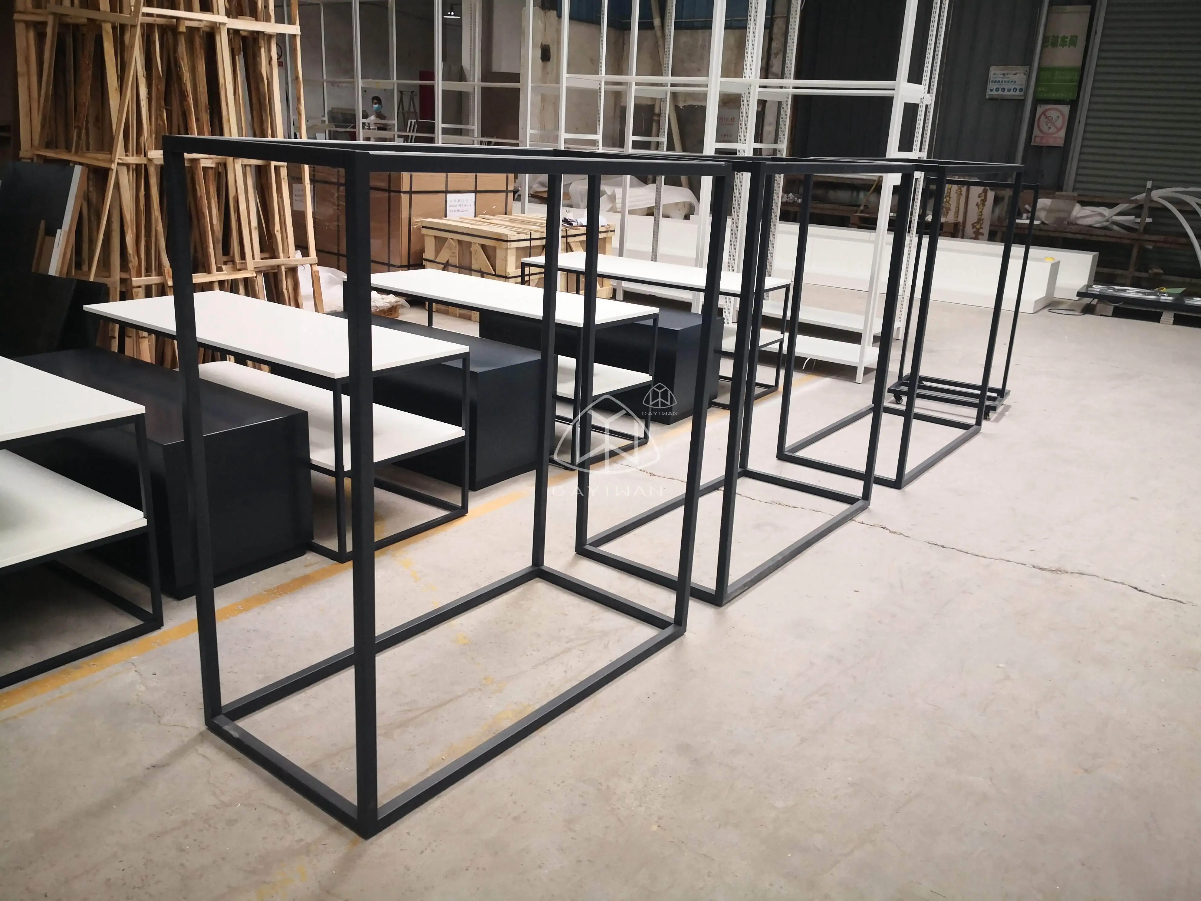 Wholesale High Quality Professional Sports Shop Interior Design Sport Shoe Display Retail Sports Shop Design