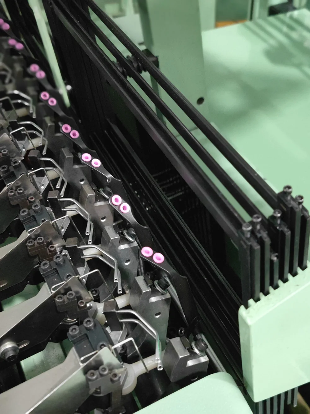 Zhengtai Model 8/30 10/30 12/25 14/20 Narrow Fabric Weaving Machinery Elastic Or Inelastic Double Layer Needle Loom