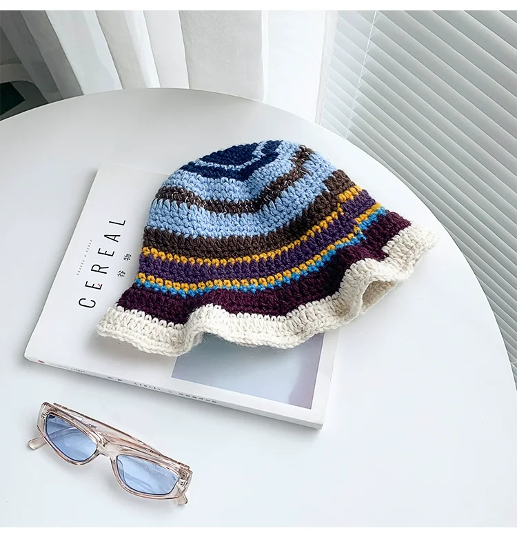 2023 Vintage hollow niche crochet hand 3-dimensional flower contrast plaid flower knitted fisherman hat