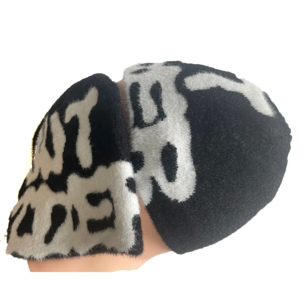 Wholesale customized beanies hats all over logo knitted jacquard winter skull beanie