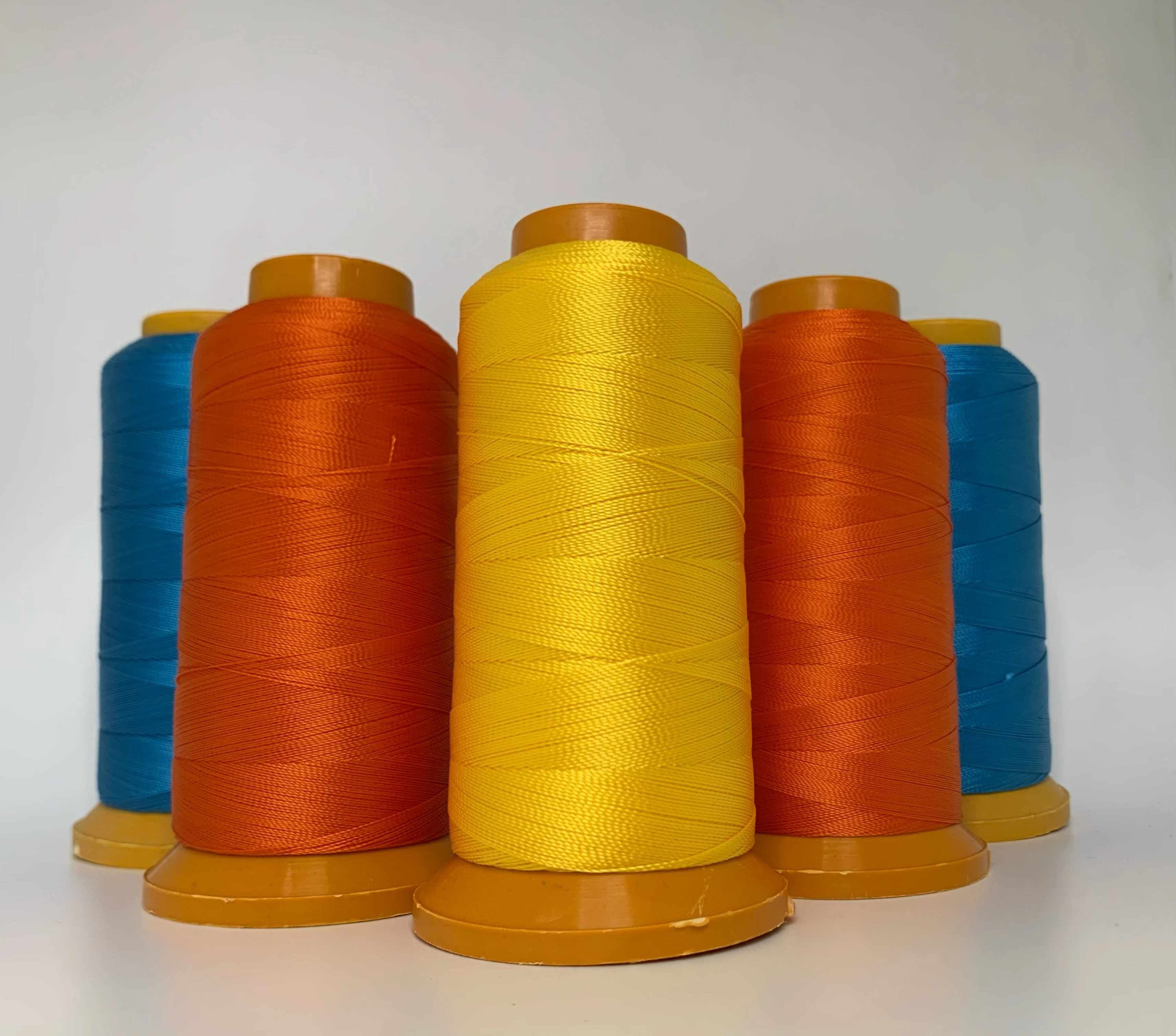 China Sewing Thread Supplier Wholesale Cheap Sewing Thread Bonded Bulk Embroidery Sewing Thread