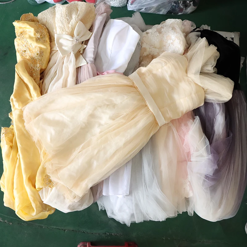 High End Luxury Designer Women Bales Chemaleon Party Used Branded Dress Korea Used Wedding Dress Bridal Gowns Chapel Train