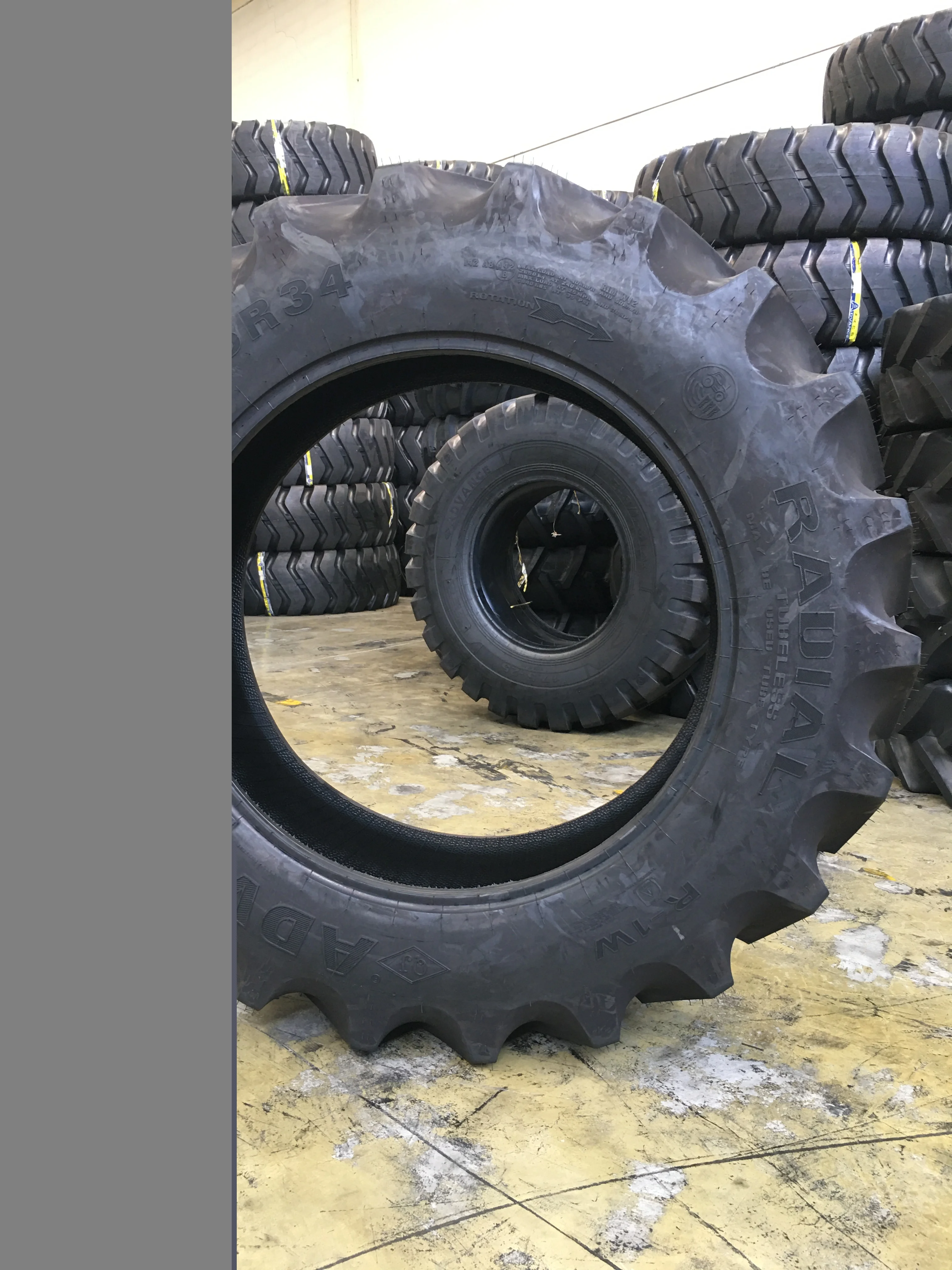 Made in China 480/70R28 Tire Bias Agricultural Tractor Tyres Factory Prices 6 Months Provided Advance Guizhou Online Support 140