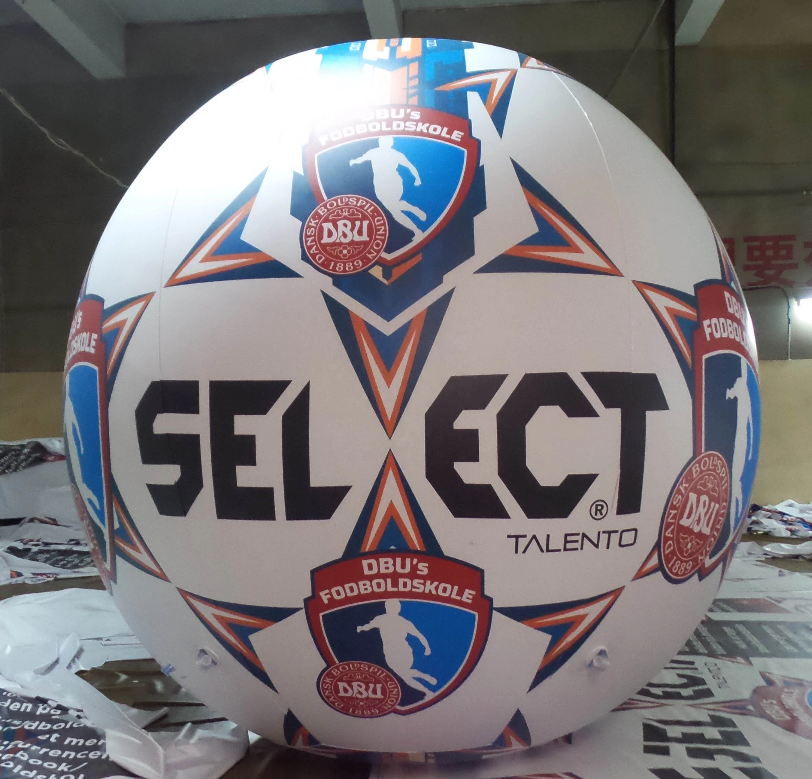 Customize size Inflatable Soccer Ball Party Favors Summer Swimming Pool Beach Game Toys for Kid Girl Boy Sport