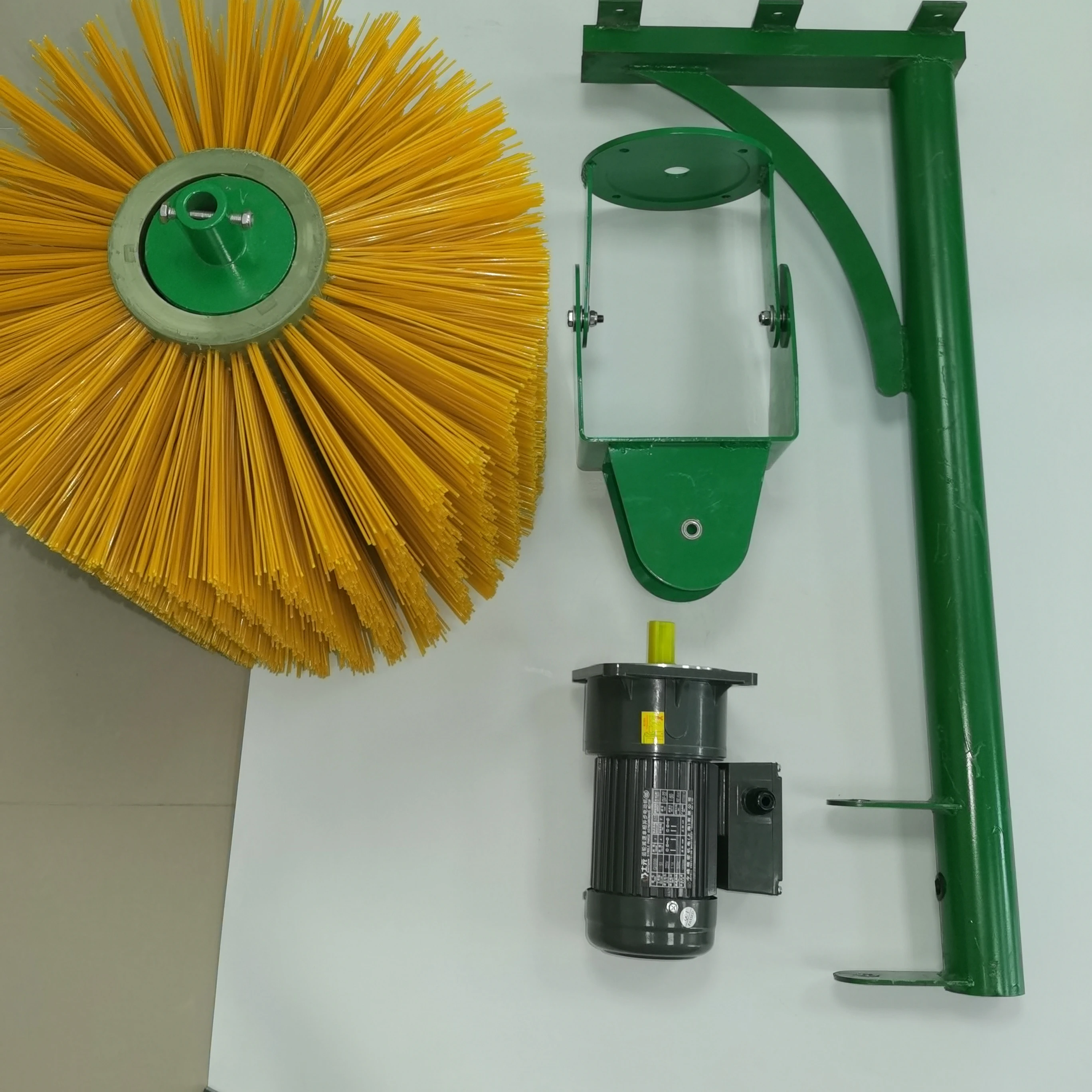 Hot Sale Cow Brush Cattle Farm Equipment Set Motor Stent Brush Manufacturer