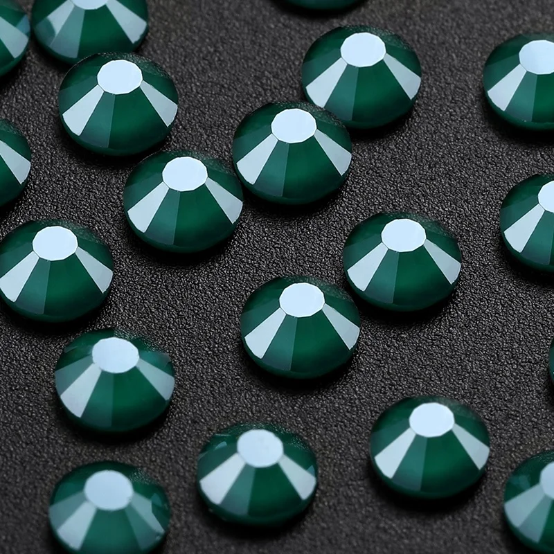 Hotselling YHB Brand Crystal Royal Green Color Flat Back Top Quality Hotfix Rhinestone Crystal Glass Beads Stone for Dresses