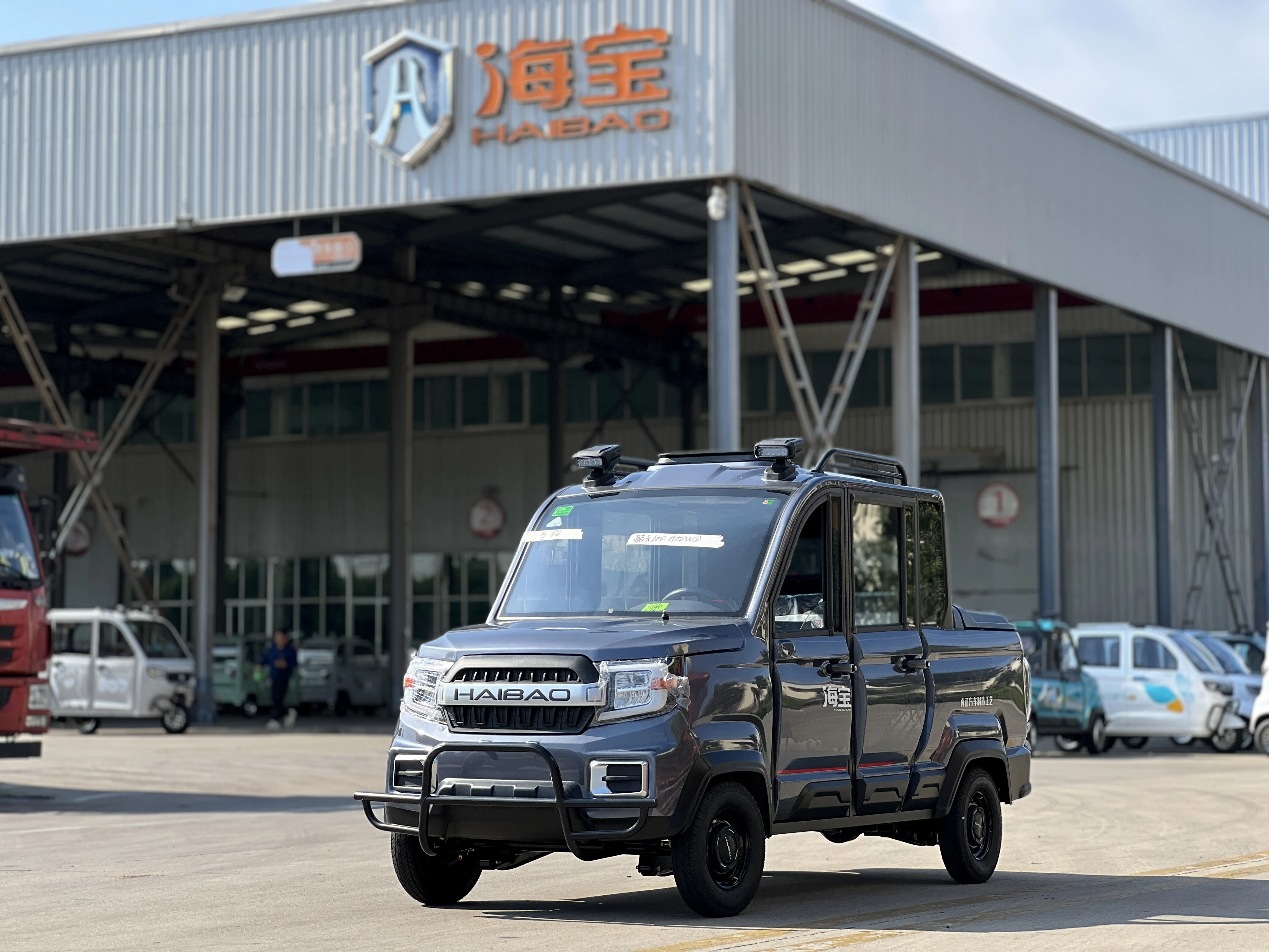 Hot-selling electric cargo pickup truck with powerful performance and zero emissions for cargos