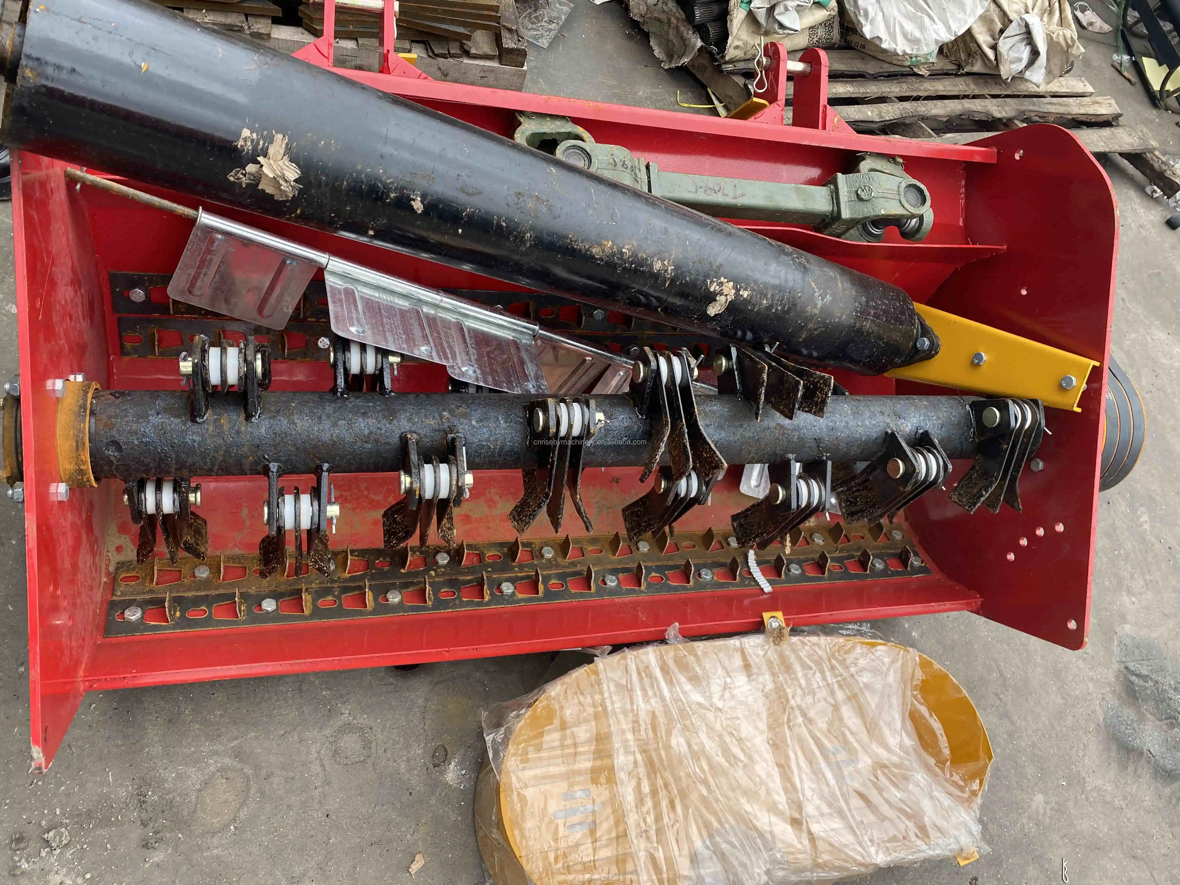chinese farm use ride on tracks mower tiller sprayer tractors with 50hp