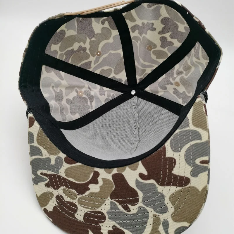 Оптовая продажа изготовленным на заказ логосом однотонная 5 панель Camo Snapback кепки