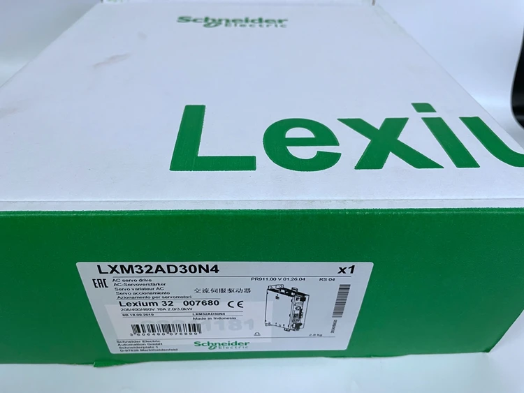  Трехфазный сервопривод LXM32AD30N4 Lexium 32 напряжение питания 208/480 В 3