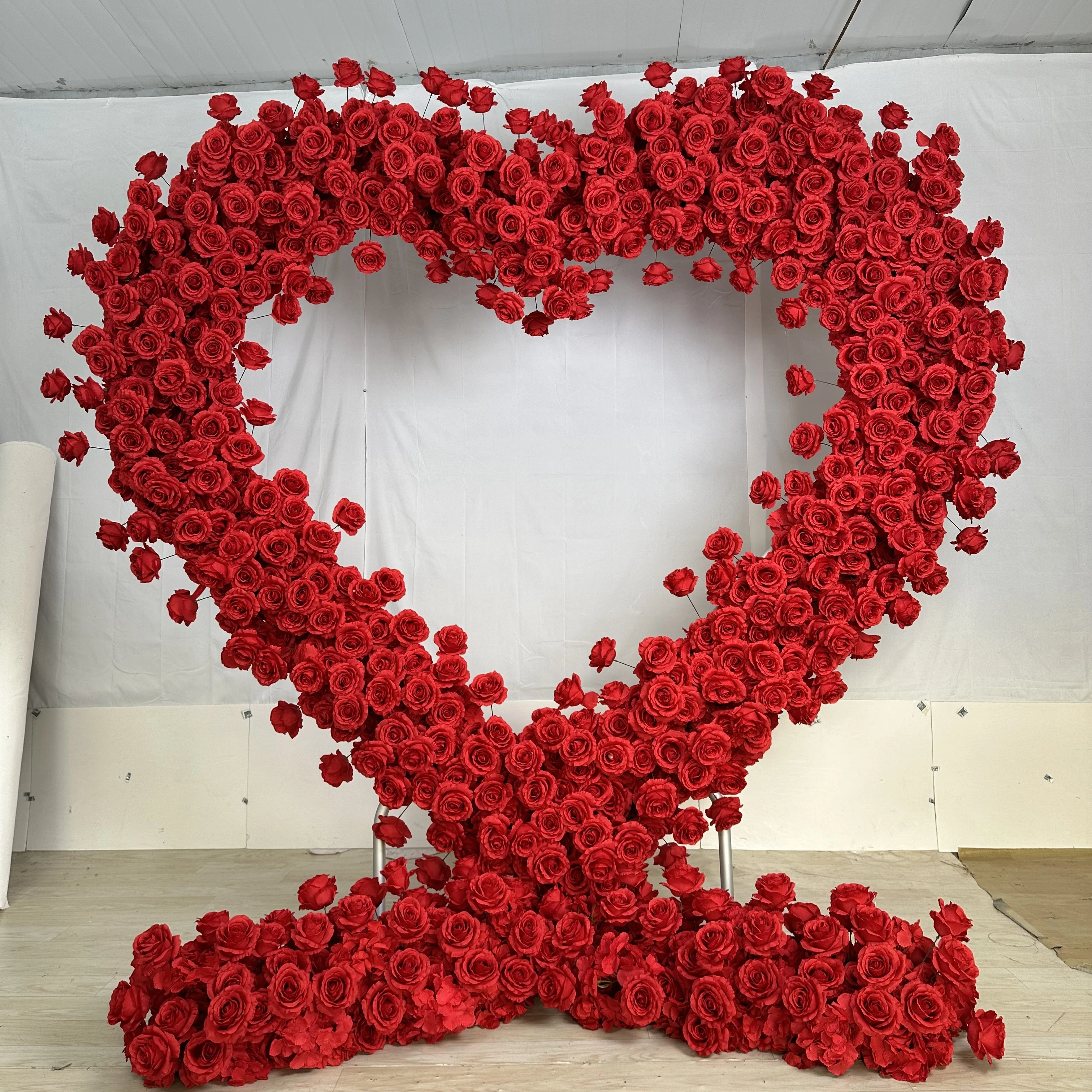 A-FHA003 Wholesale Artificial red flower arch heart shaped flower arch for wedding arch flowers backdrop decoration