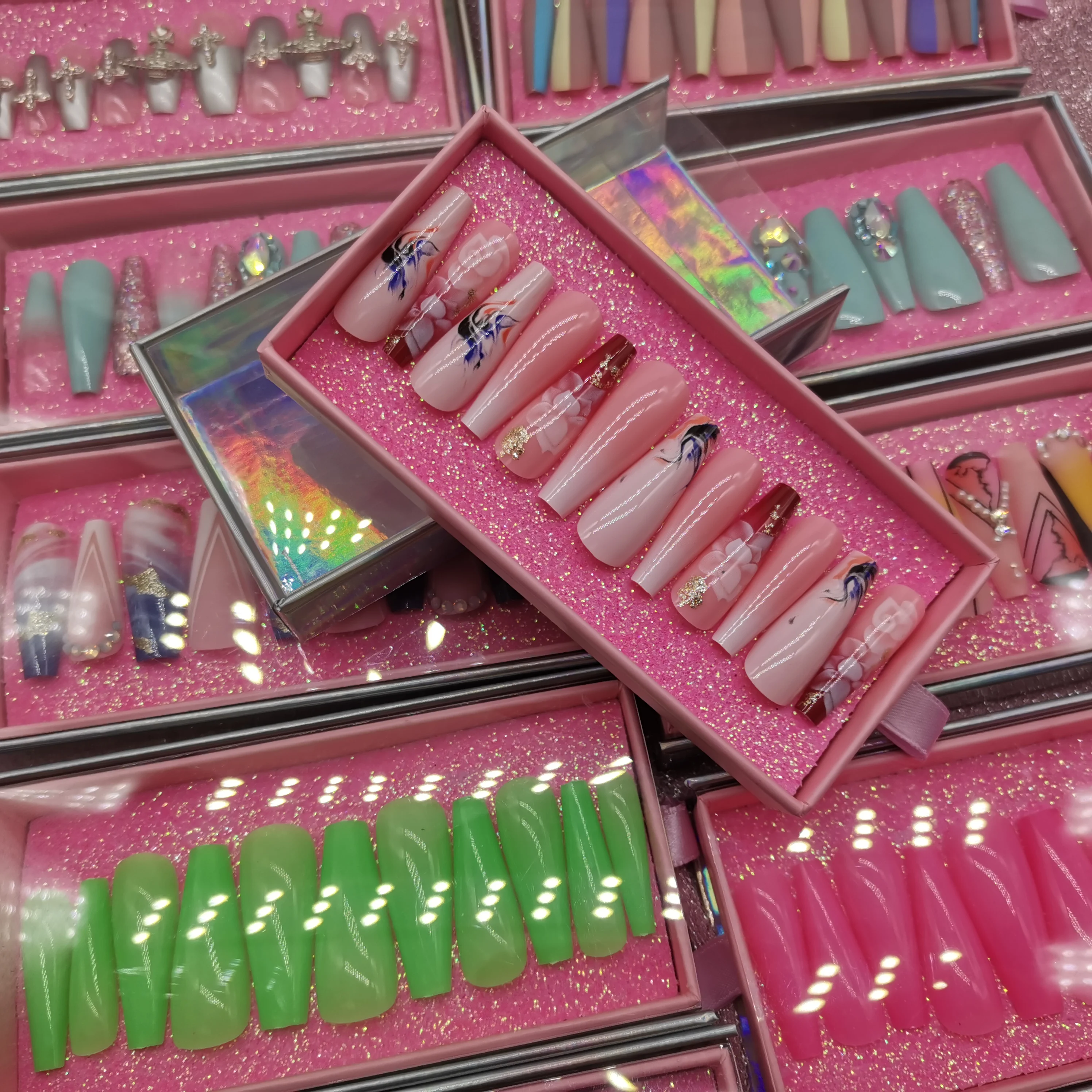 24 pcs/set OEM Reusable Artificial Nail Salon Suppliers Press On Nails Wholesale Price With Free Sample Coffin False Nails