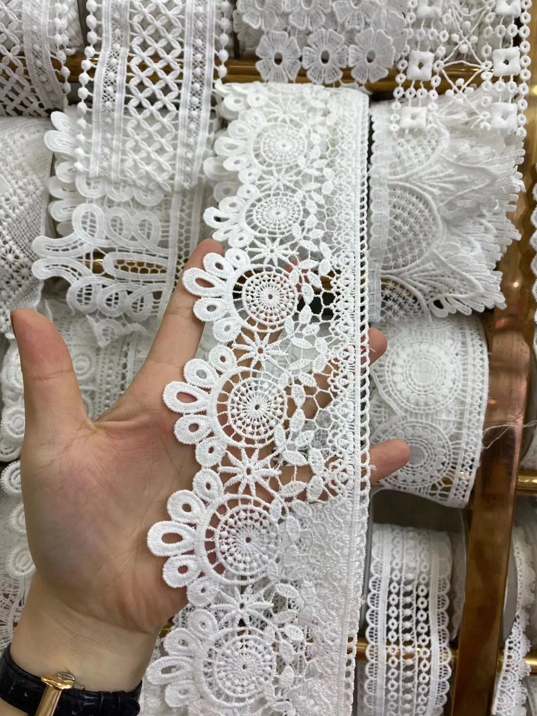 Top Quality Custom Embroidery Lace Trim Fancy White Border lace For Garment Accessories
