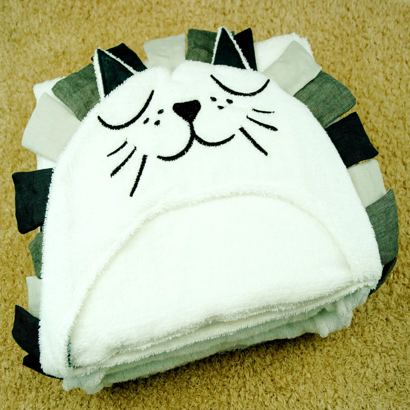Cute Animal Cotton Towel  Hooded Lion Cat Towel Kids Hooded Bath Towel