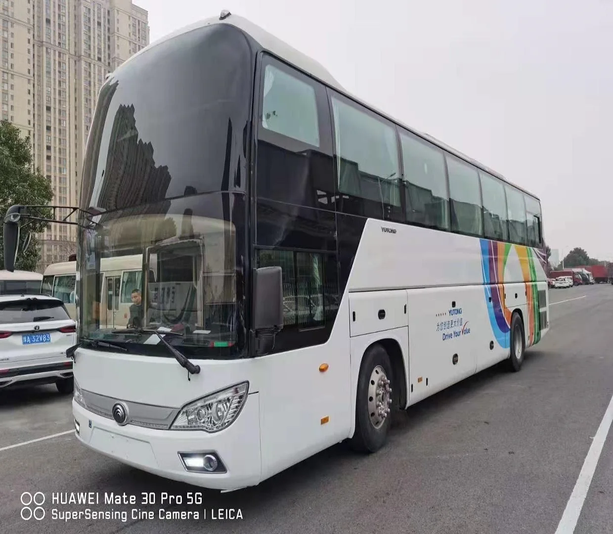 China LED Camera Electric Leather 49 Sunroof Hydraulic 2017 Year Yutong ZK6118HQY5Y Coach Bus Front 4+rear 2 Manual 49 Seats RWD