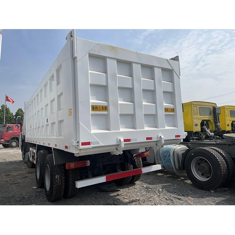 Cheap Price Heavy-duty HOWO 8*4 White Color Dump Truck With Front Top Lifting