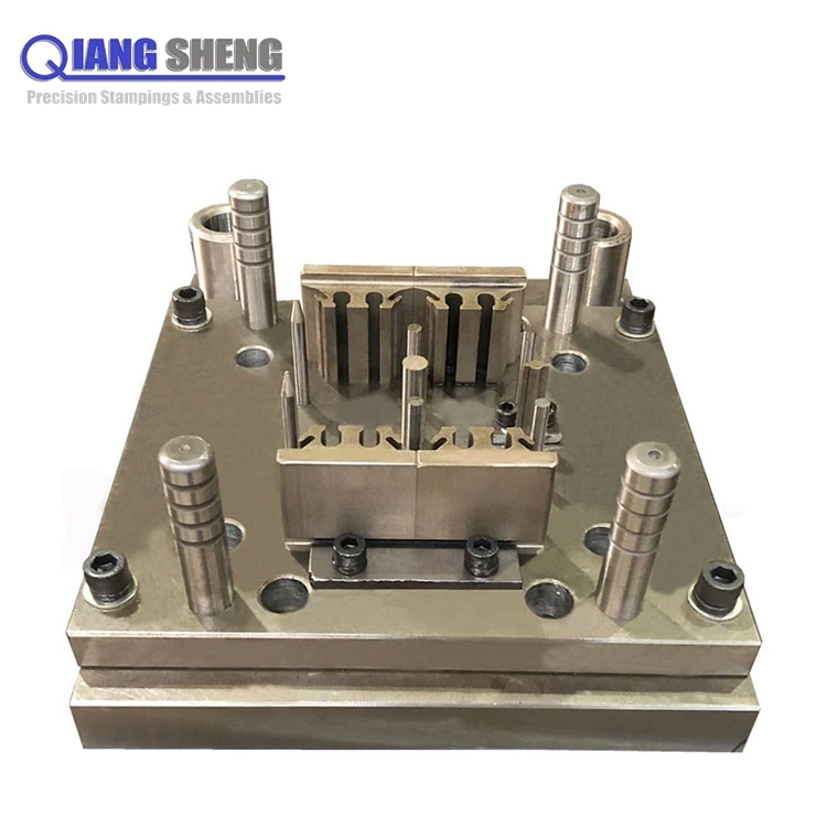 Custom single stage moulds progressive die press brake tooling producer Hinge bracket clip sheet metal Punching Mold