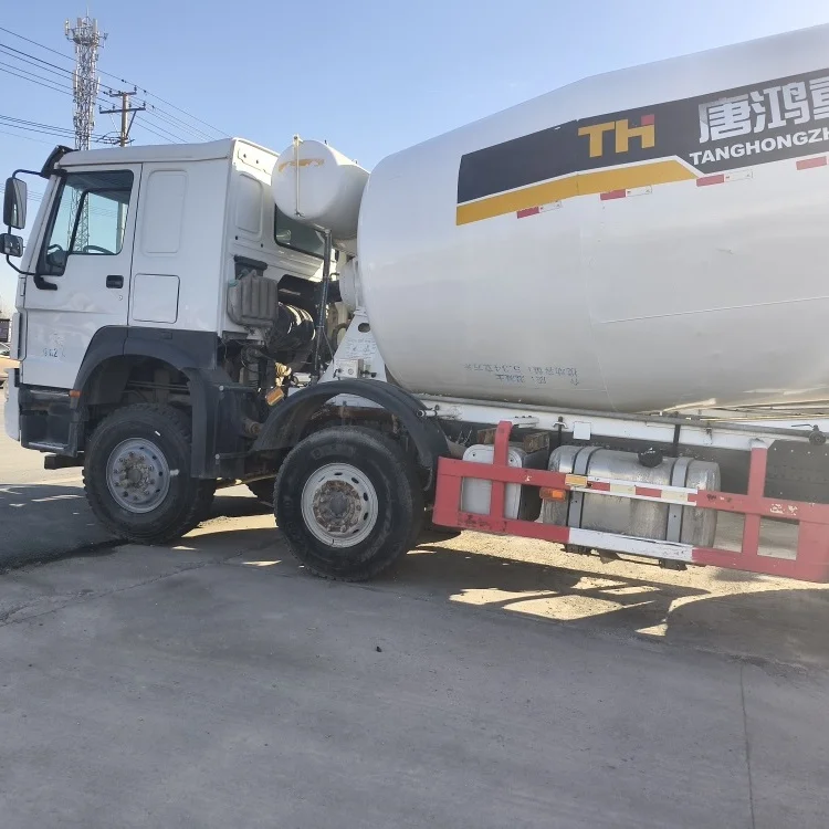 4X2 6X4 8X4 Diesel 400HP 430HP Sinotruk HOWO Tipper Truck Mixer Truck