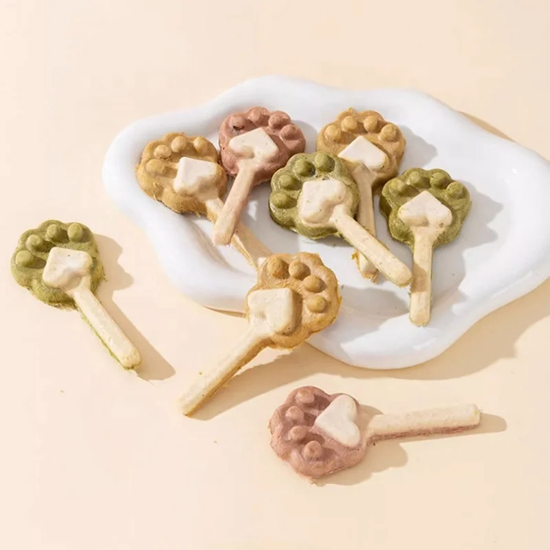 Wholesale Pet Freeze-Dried Cute Cat Paw Lollipops Snacks Pet Treats for Dogs Cats