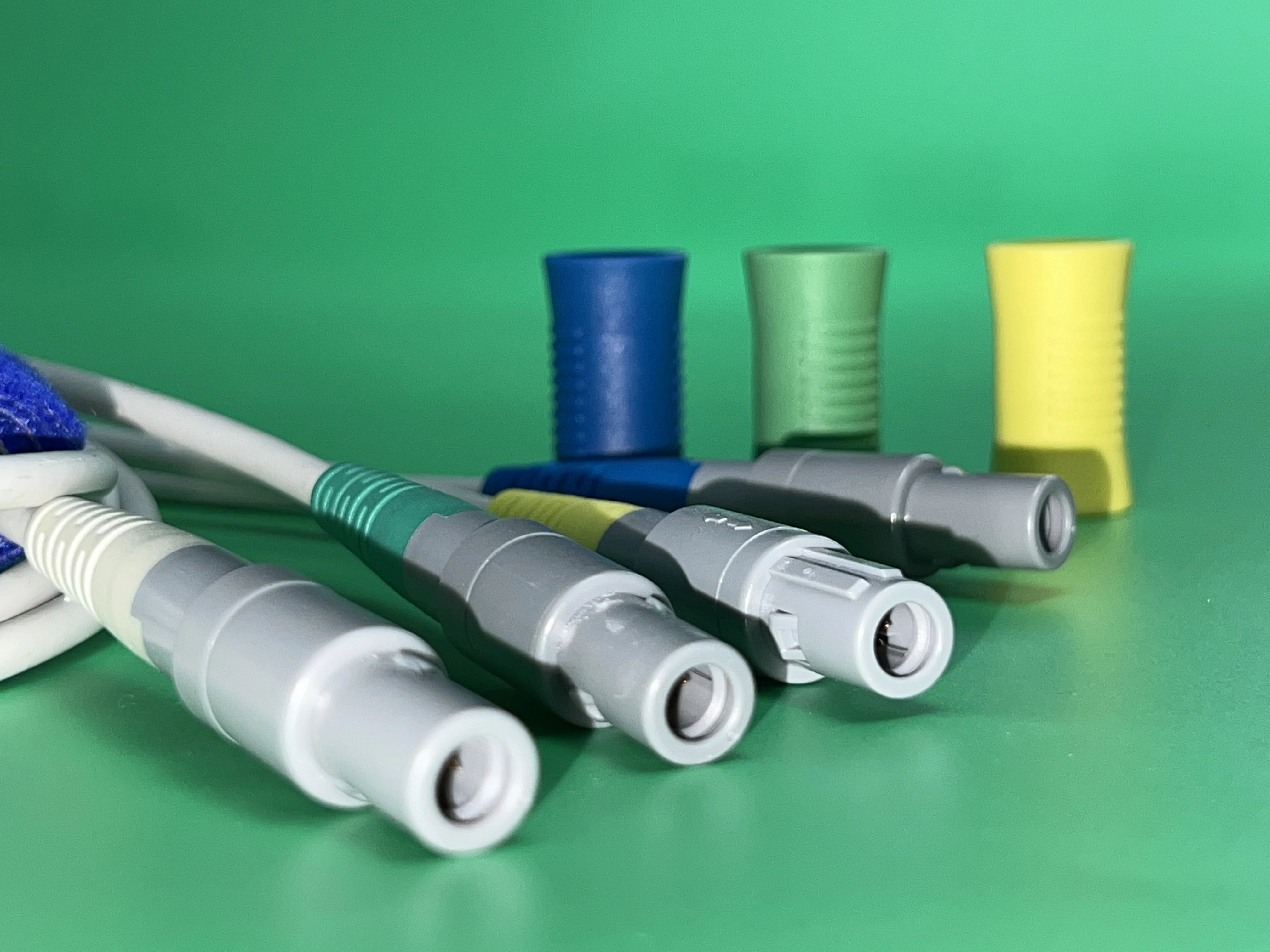 cable assembly soldering and over moulding with PVC PU TPU TPE cables