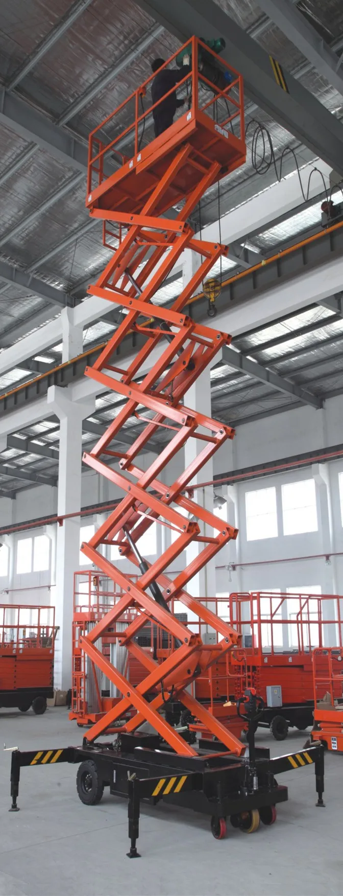 
WELIFTRICH Aerial Work Platform 500KG 7200MM Scissor type For Roof Repair Cargo Picking Workplatform weliftrich china 