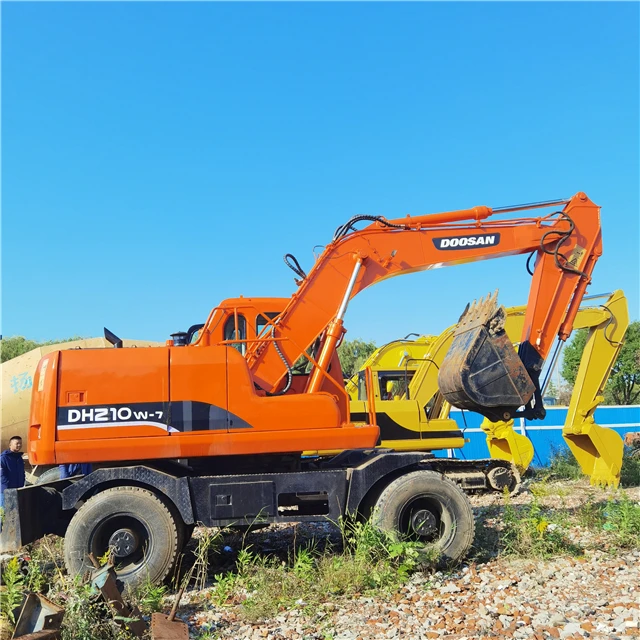 DOOSAN 210W-7 колесный экскаватор с Wholec распродажа цена использованный корейский Hyundai 210-7 для продажи
