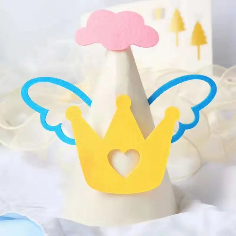 The latest trend in 2022 is a delicate and cool holiday hat