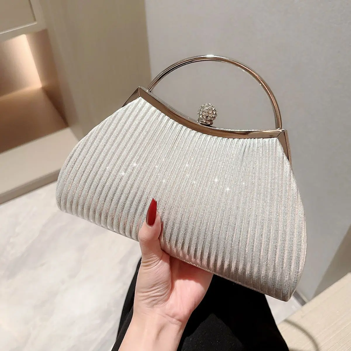 2024 New style women luxury wrinkle rhinestone evening handbags purse clutch bags for wedding party