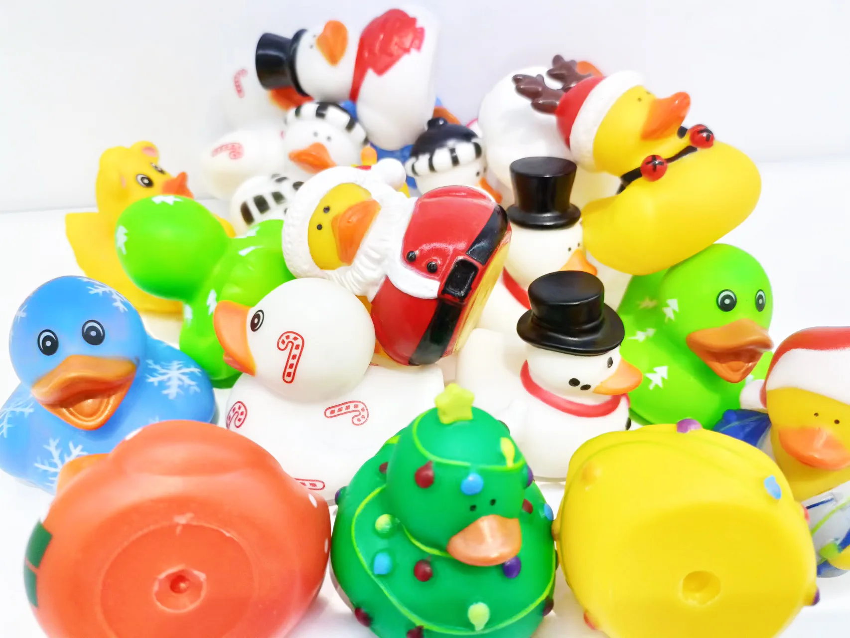 New Xmas Toy Bath Duck Bath Toy Christmas Countdown Calendar Gifts Advent Calendar 2024 Christmas Rubber Ducks for Kids