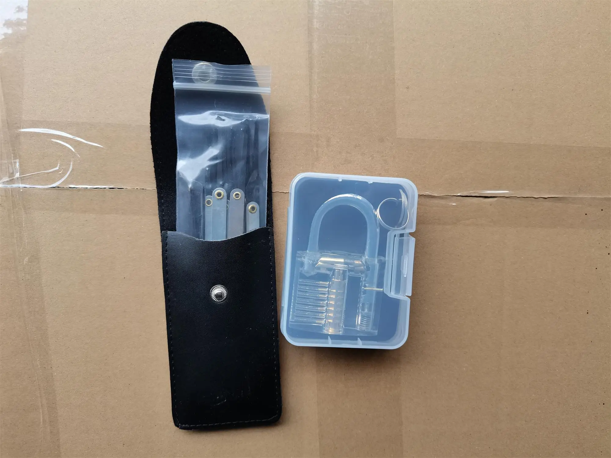 Free sample 15pcs locksmith hook lock picking set lock pick set lockpicking tools with transparent practice padlock