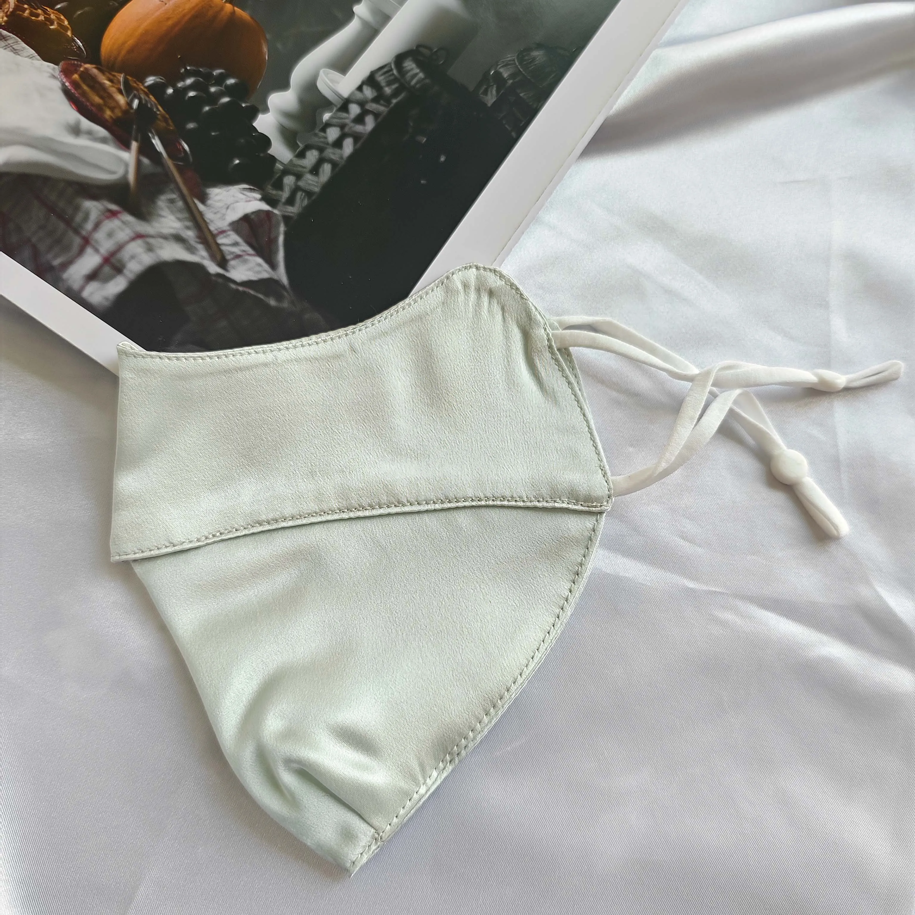 Hot Sale High Quality Light Green Silk Face Cover Summer Cooling Moisture-absorbing Breathable Silk Face Mask