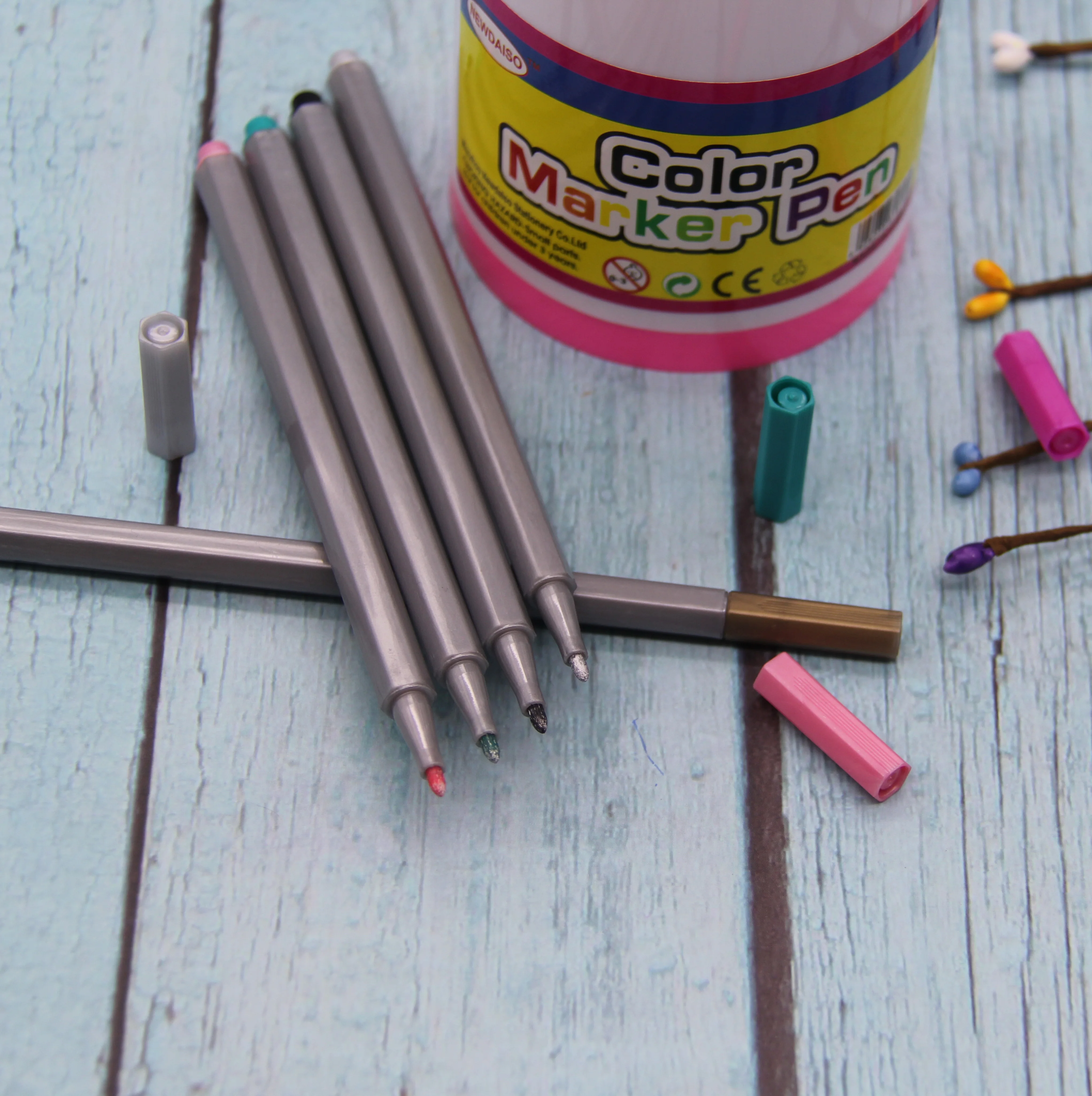 12 Colors Set Metallic Marker Pen Metallic Colored Gel Pens Special Fuction Permanet Paint Metallic Marker