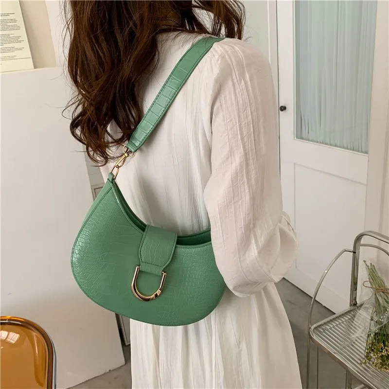 Sac tendance 2024 женские сумки с жемчужной цепочкой Сумки из искусственной кожи на одно плечо