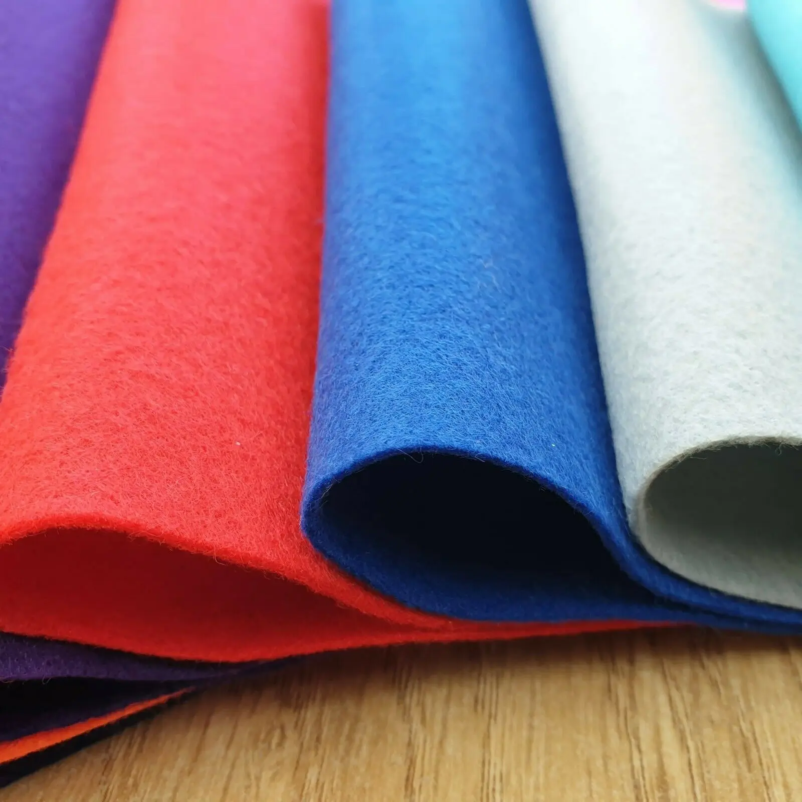 Felt fabric directly supplied by the manufacturer hard felt soft felt color craft felt fabric