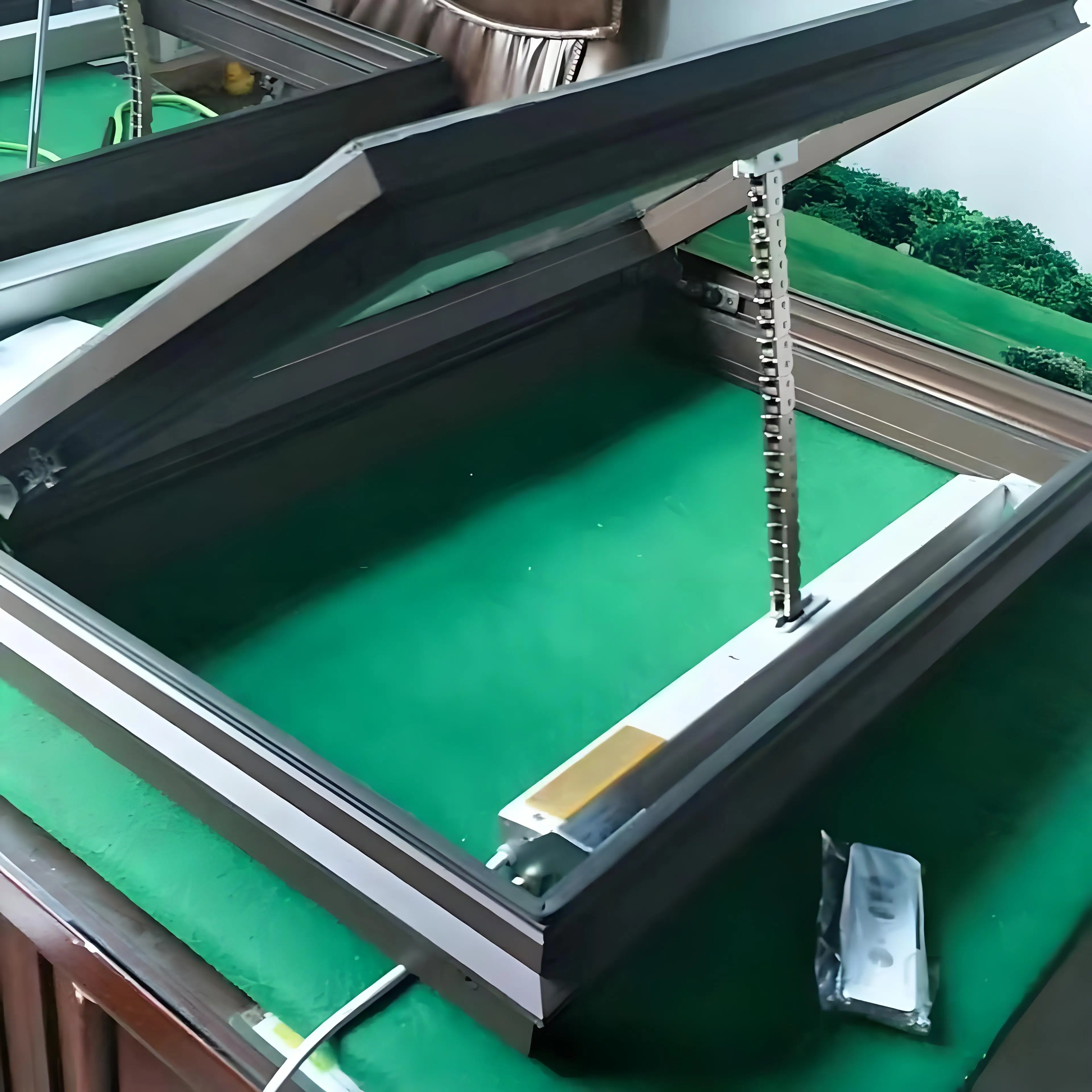 Outswing Top-hung Skylight Rooflight Windows Glazed Vertical Casement Aluminum Awning Window with Optional Automatic