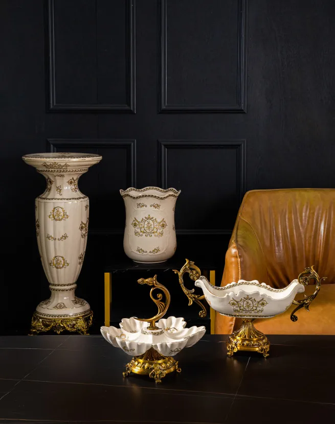 Factory prices custom creative chinese craft european style retro office home hotel decor classic brass big ceramic vase