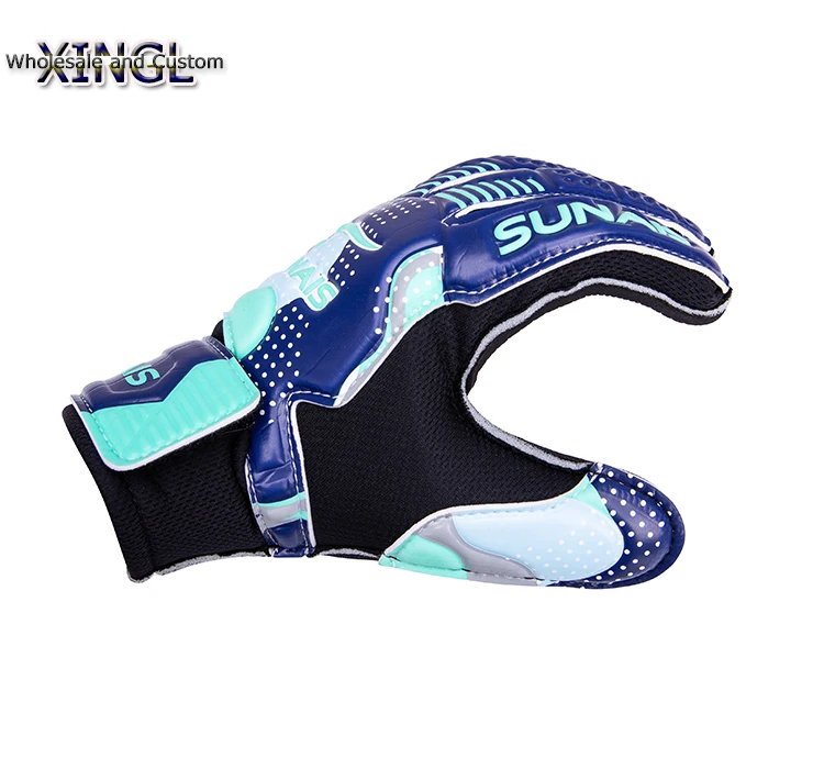 Wholesale Factory training Football Goalkeeper Gloves Comfortable Personality EVA Mesh Sponge Comfortable Professional Gloves