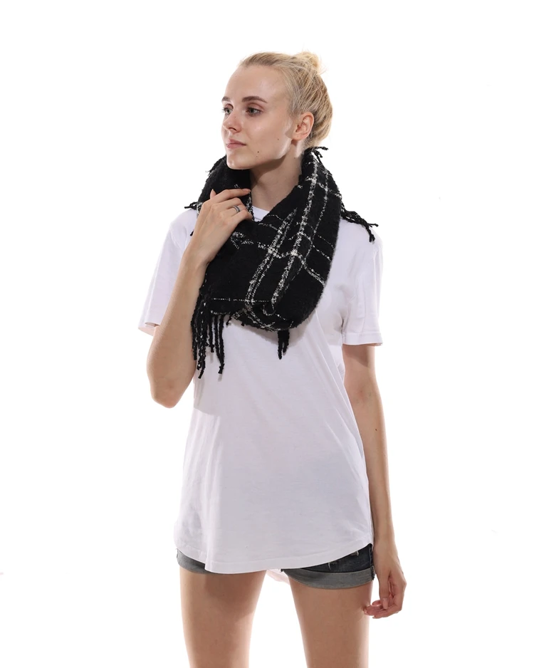 Wholesale Stripe Pattern 16 Options Chiffon Beaded Hijab Jewelry Infinity Pocket Scarf Infinity buffalo blanket plaid scarf