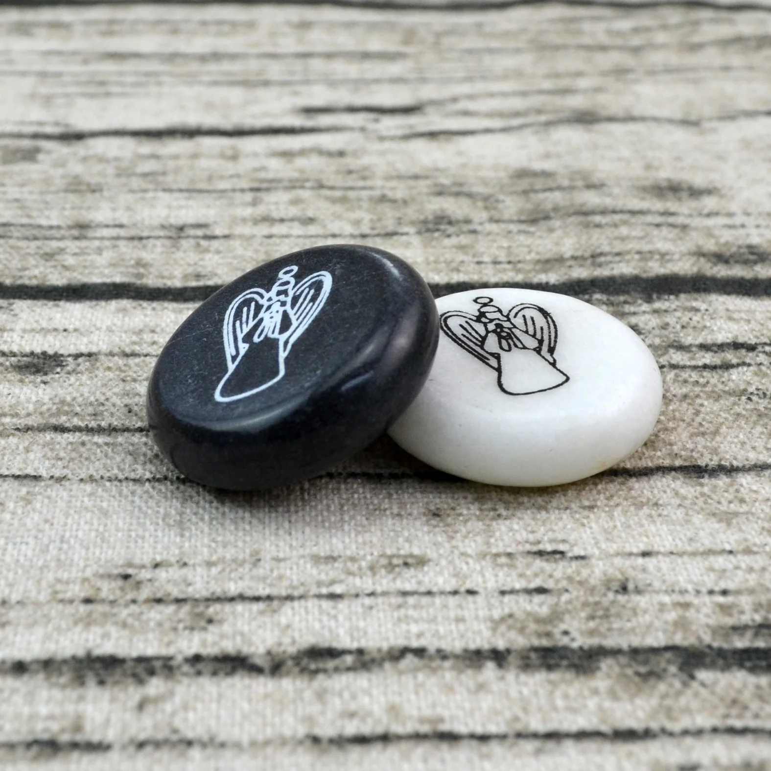 hot selling customizable pocket token gifts 3cm small white marble with printing angel token nature items