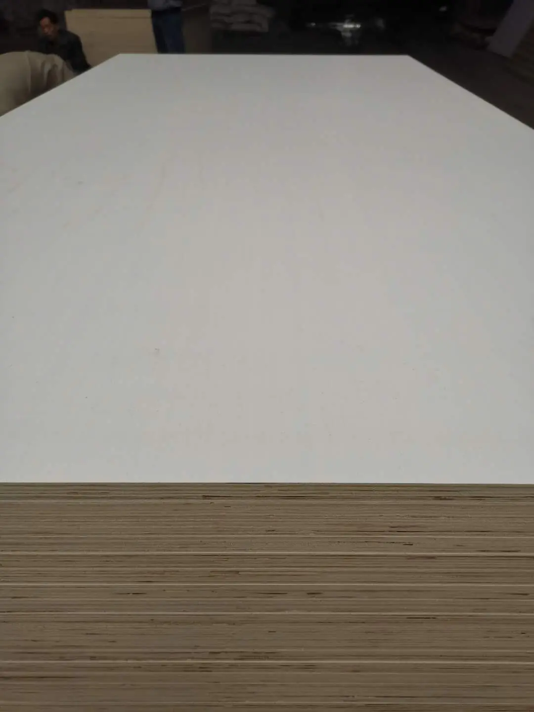 Melamine Laminated marine Plywood furniture grade melamine board 18mm plywood white melamine