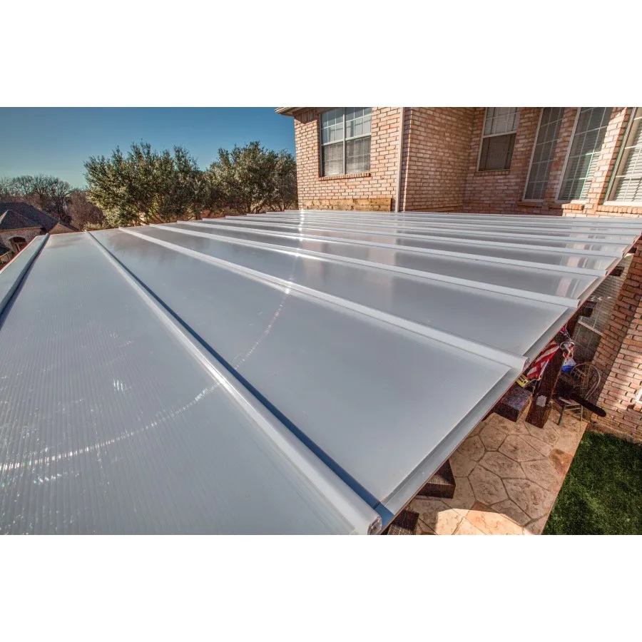 Danpalon polycarbonate multiwall U locked panel