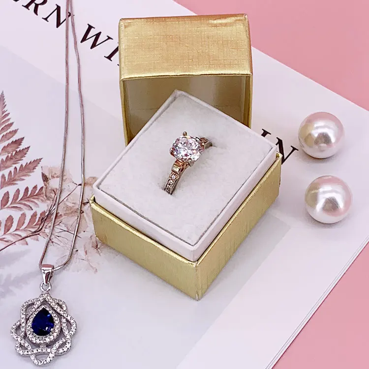 Недорогая хлопковая Упаковка под заказ, подарочные наборы в ассортименте, Упаковочная упаковка для ожерелий, колец, серег, Золотая Шкатулка для ювелирных изделий