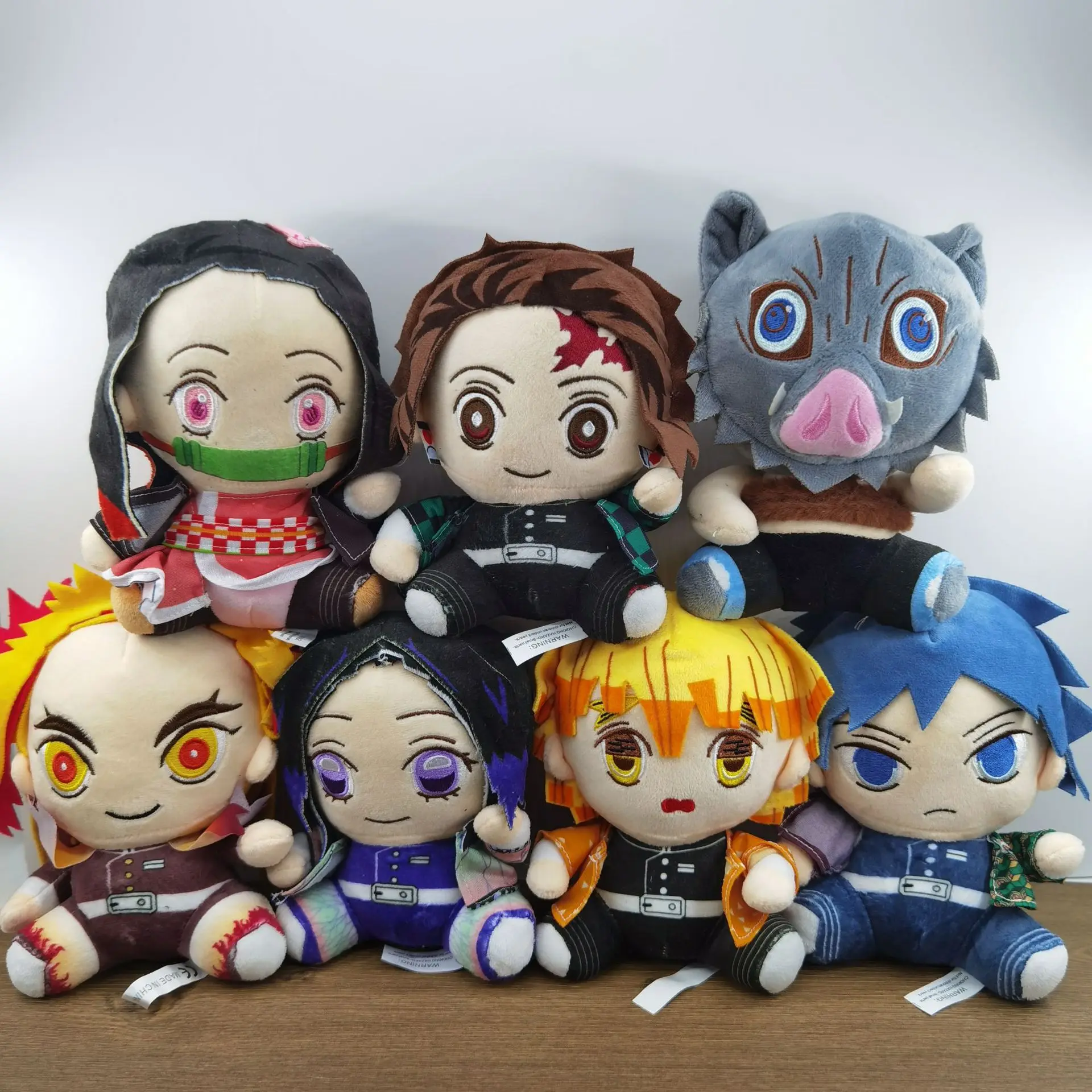 Оптовая продажа новейшие куклы аниме Kimetsu No Yaiba мягкие плюшевые игрушки в подарок