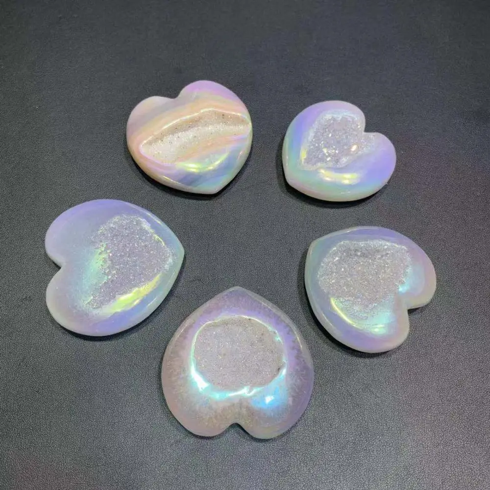 Оптовая продажа природный гальванический Агат aura agate жеодовый кристалл в форме сердца для украшения