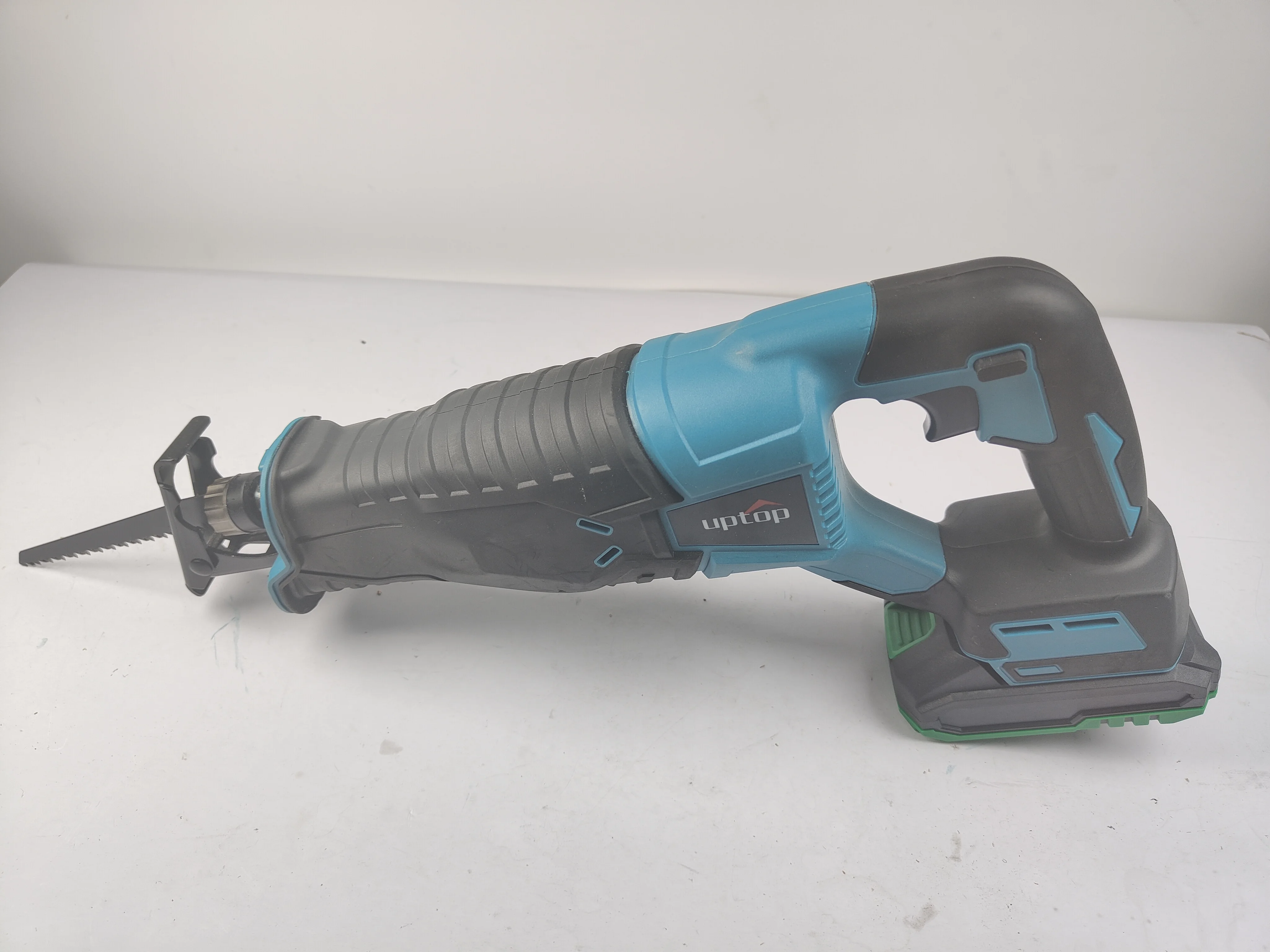 20V 2.0ah Electric Battery Steel Cordless Reciprocating Saw Cutting Wood 20mm Stroke Length Red 220V Wood Saw Machines 3 in 1