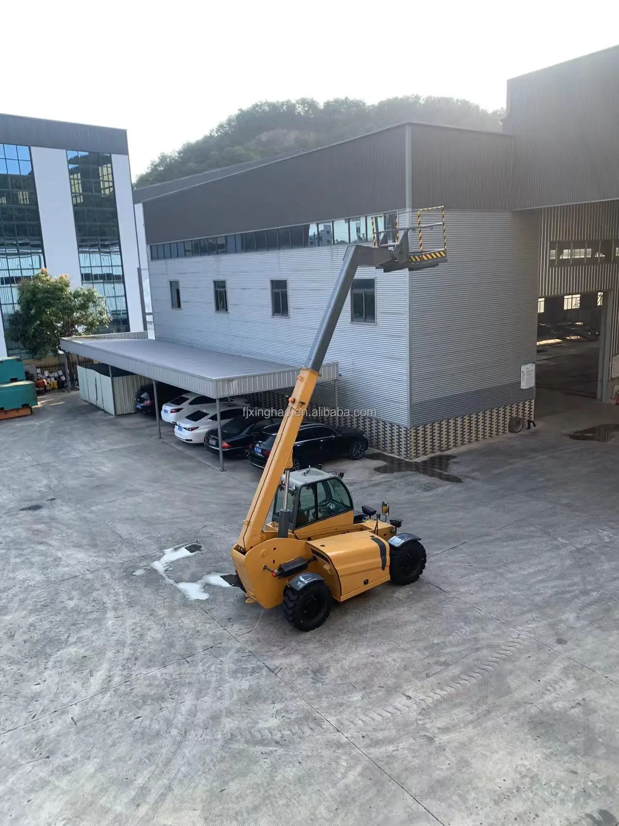 Xinghao manitou telescopique diesel telescopic forklift 2.5tonne 3ton 4tonne 5t telehandler forklift with 7000mm lifting height