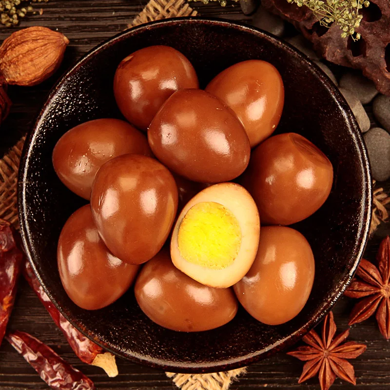 Wholesale Shop OEM 120g Spicy Food Pickled Quail Eggs Spicy Snacks Peeling Boiled Quail Eggs Snack foreign snacks