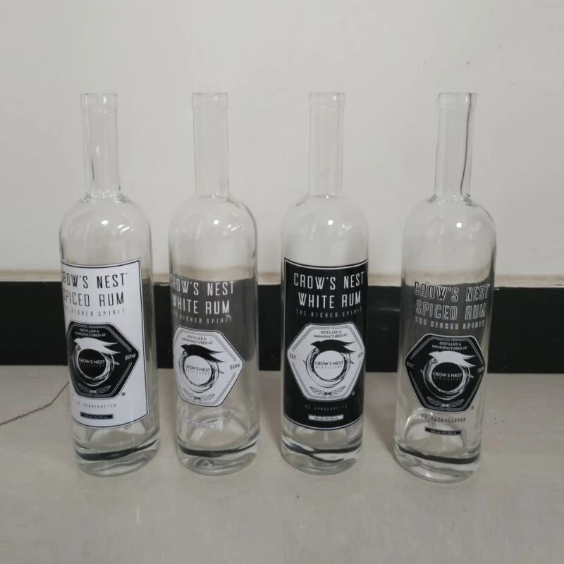 High quality  750ml customized design color paint Vodka whiskey tequila gin rum  glass spirits bottle with cork type